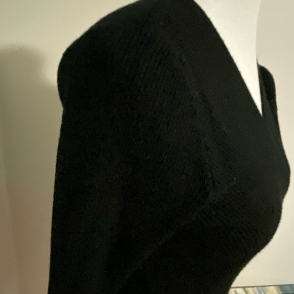 Workhall Black Knit Wrap Style Long Sleeve Fitted V-Neck Sweater- Sz-M - Picture 3 of 16